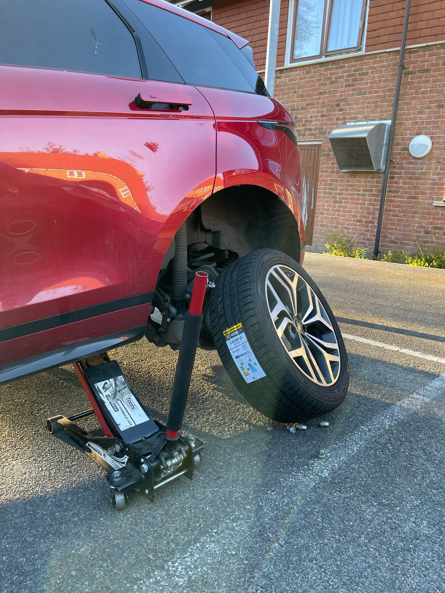 Emergency Tyre Service Van